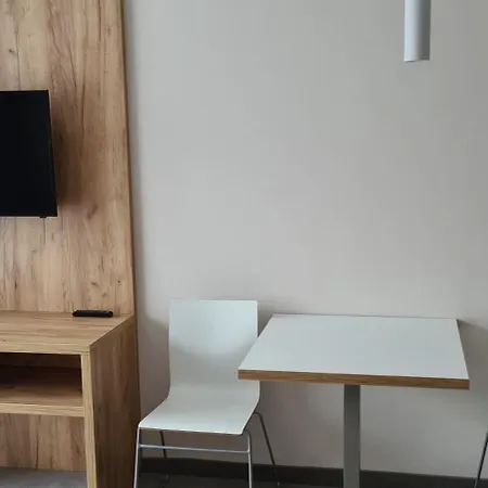 Aparthotel Apartamenty Czarna Gora 131 Сєнна Екстер'єр фото