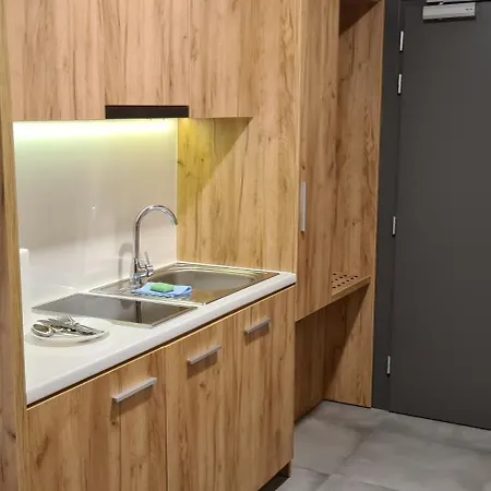 Aparthotel Apartamenty Czarna Gora 131 Сєнна Екстер'єр фото