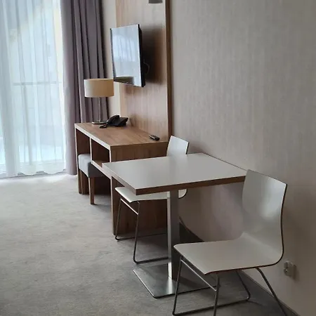Aparthotel Apartamenty Czarna Gora 131 Сєнна Екстер'єр фото