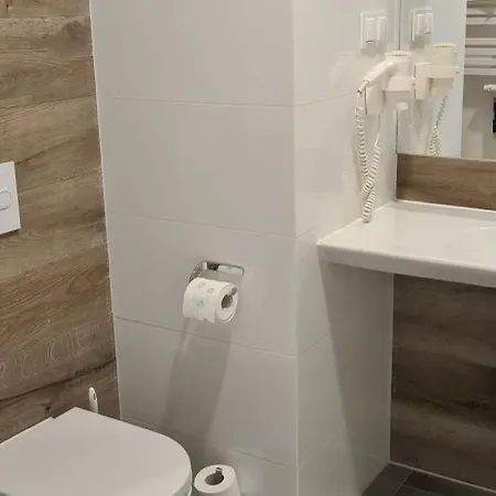 Aparthotel Apartamenty Czarna Gora 131 Сєнна Екстер'єр фото